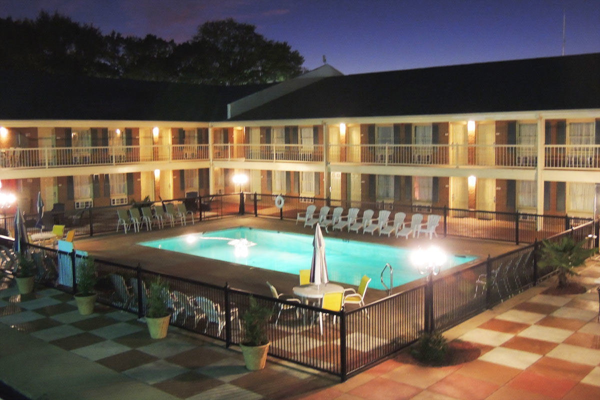 The Guest Lodge Gainesville Facilities photo